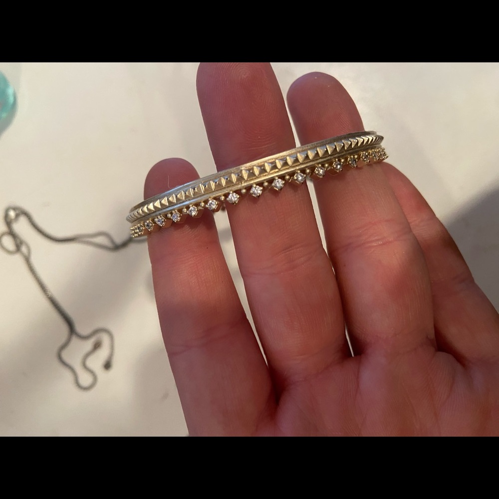 Kendra Scott gold bangle